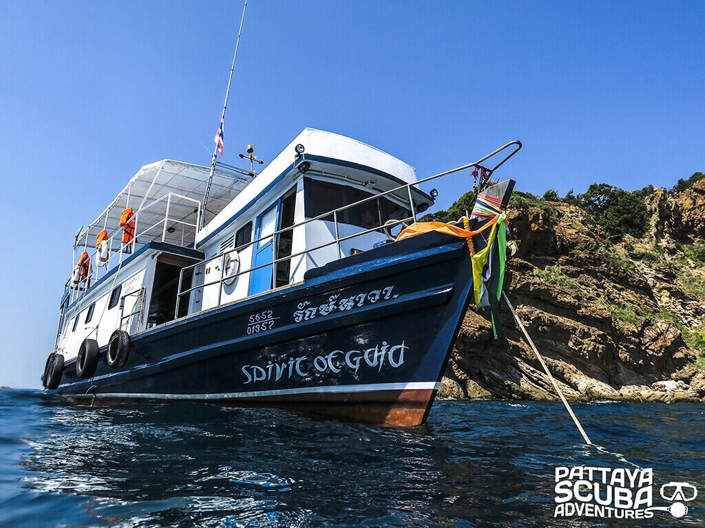 Scuba Adventures Pattaya Diving boat เรือดำน้ำ Spirit Of Gaia